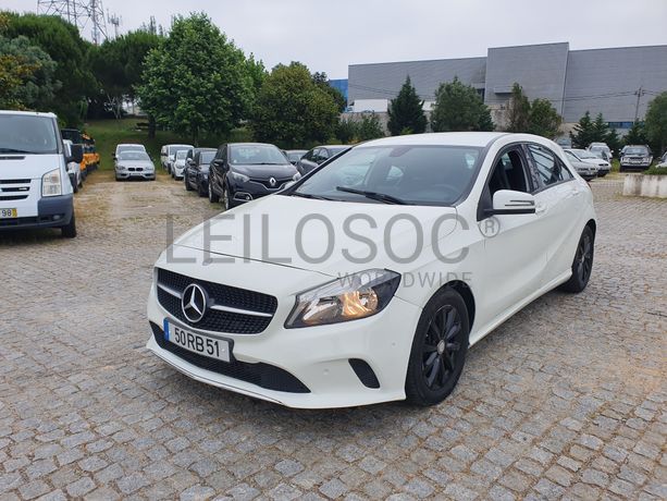 Mercedes-Benz A160D · Ano 2016