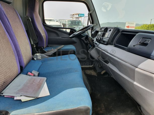 Mitsubishi Canter Fuso 7C18 · Ano 2013