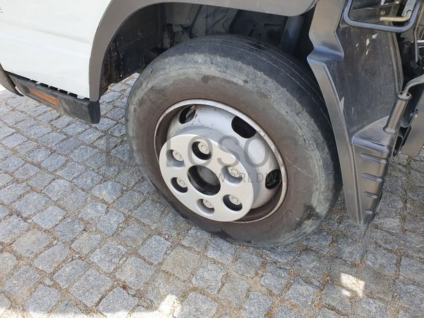 Mitsubishi Canter Fuso 7C18 · Ano 2013