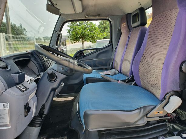 Mitsubishi Canter Fuso 7C18 · Ano 2013