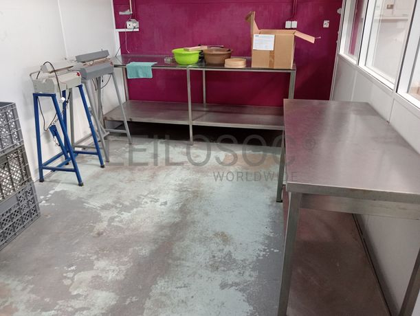 Equipamentos Industriais · Equipamento de Escritório