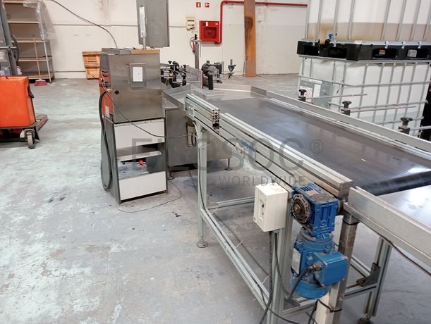 Máquina de rotulagem + Capsuladora semiautomática