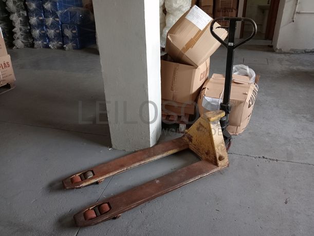 Máquinas de encher · Porta paletes · Diversos