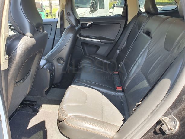 Volvo CX60 · Ano 2009