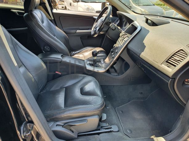 Volvo CX60 · Ano 2009