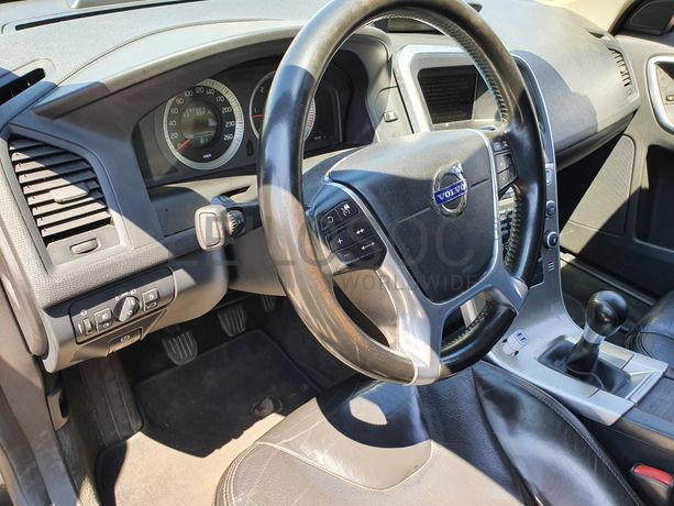 Volvo CX60 · Ano 2009