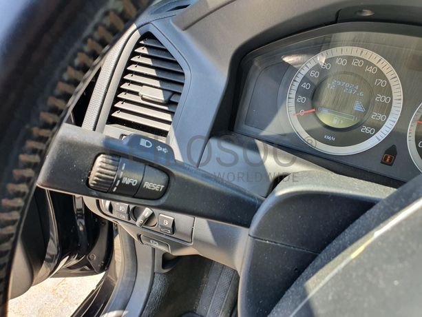 Volvo CX60 · Ano 2009