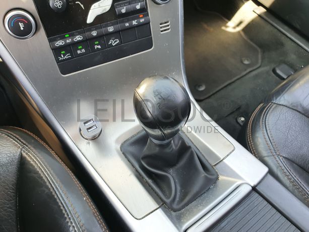 Volvo CX60 · Ano 2009