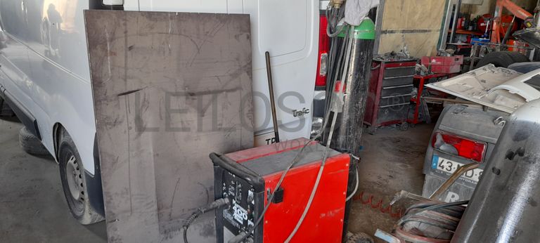 Equipamentos de Oficina · Porta Paletes