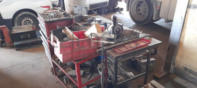 Equipamentos de Oficina · Porta Paletes