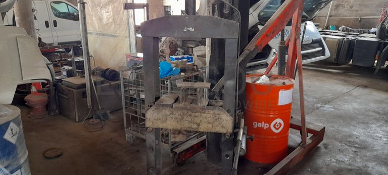 Equipamentos de Oficina · Porta Paletes