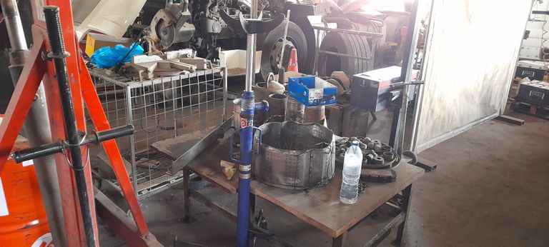 Equipamentos de Oficina · Porta Paletes