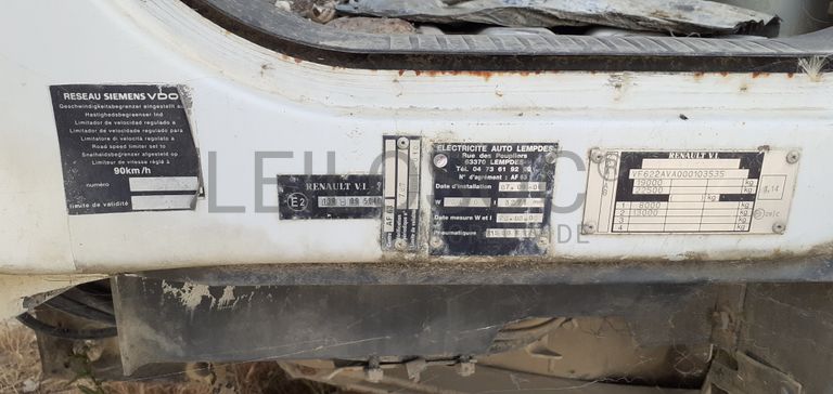 Renault Premium 320 DCI