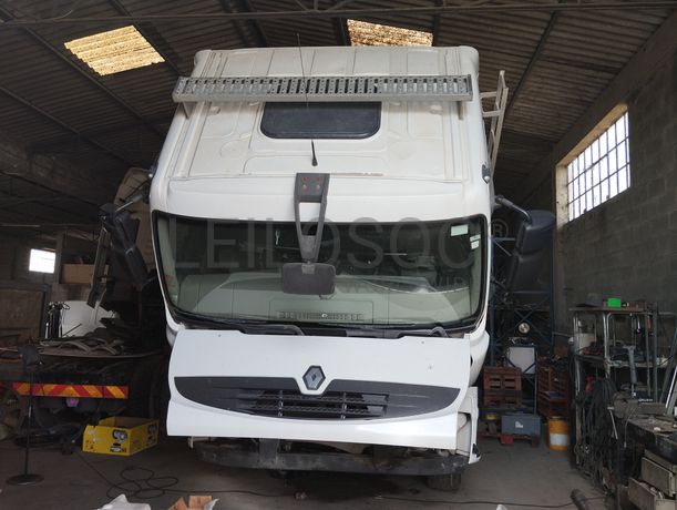 Renault Premium 320