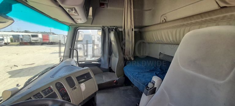 Renault Premium 460DXI