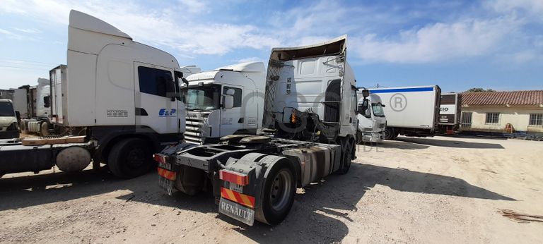 Renault Premium 450DXI