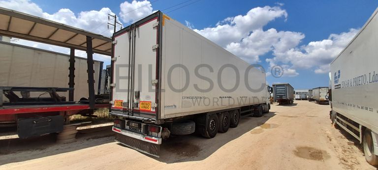 Semirreboque Schmitz SKO24