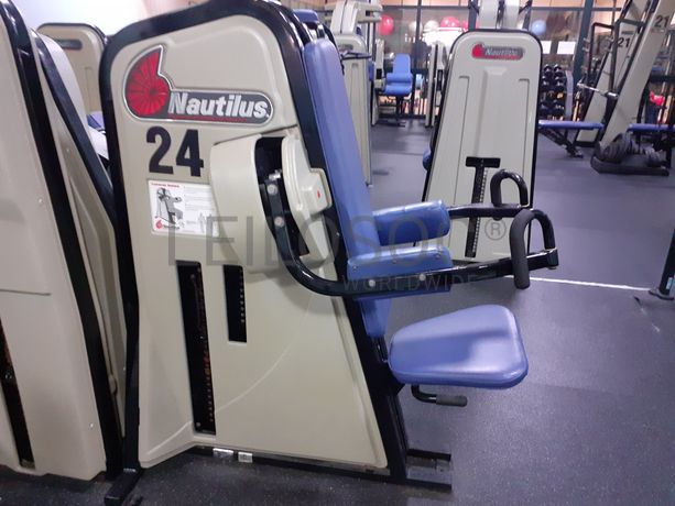 Máquina de Elevação Lateral de Ombros