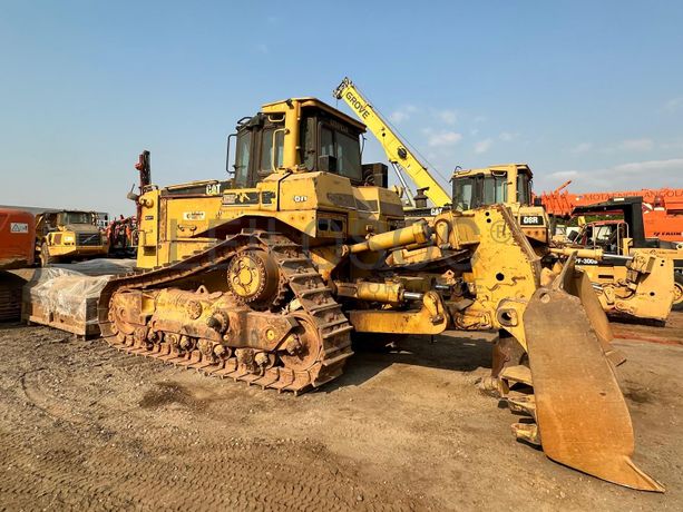 Bulldozer (40T) CATERPILLAR D8 R
