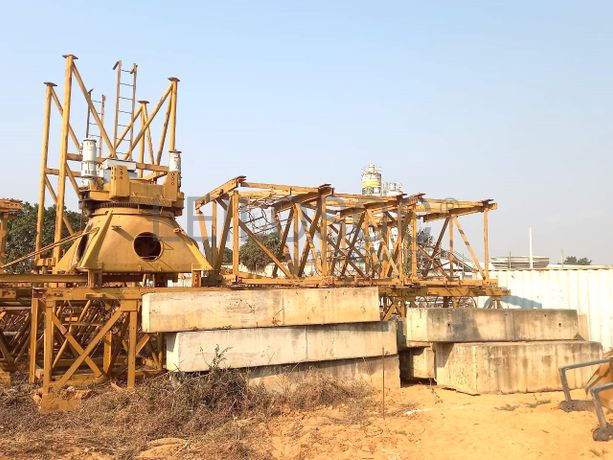 Grua Torre POTAIN 765 (Lança de 40 a 50m)