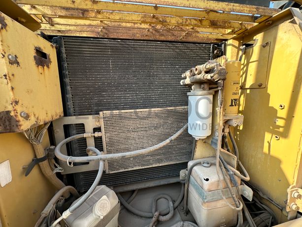 Grua de Rastos (90T) IMT F800