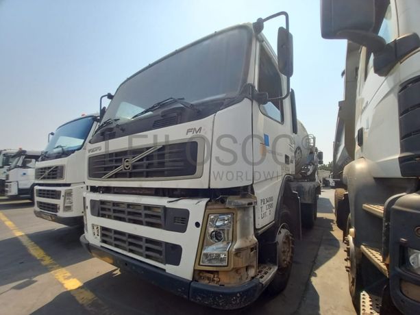 Autobetoneira (7 M3) VOLVO FM 400 (6x4)