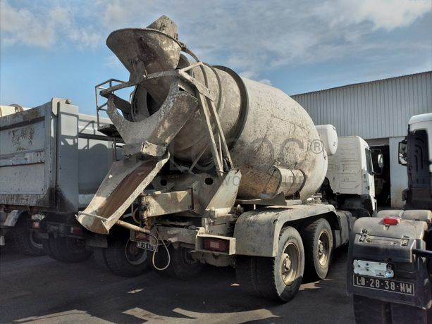Autobetoneira (7 M3) VOLVO FM 400 (6x4)
