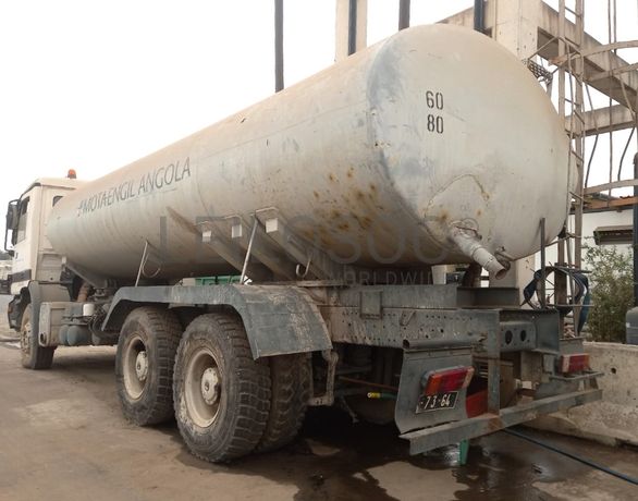 Autotanques de Água (15 M3) MERCEDES-BENZ ACTROS 3331K (6x4)