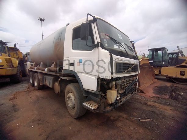 Autotanque de Água (18 M3) VOLVO FM 13-400 (6x4)
