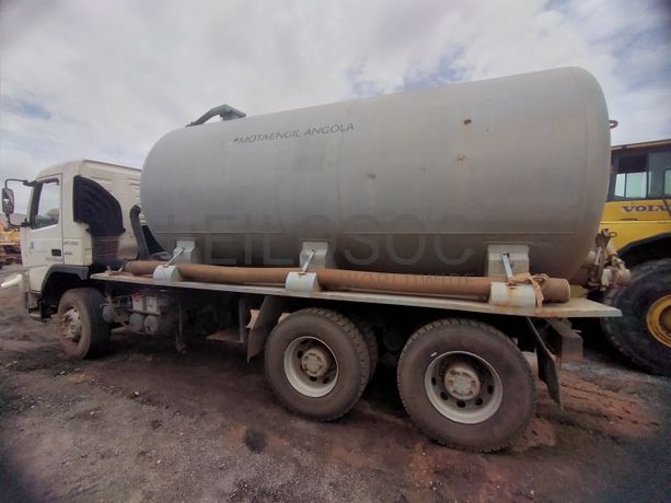 Autotanque de Água (18 M3) VOLVO FM 13-400 (6x4)