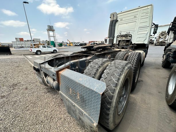 Camião Trator (Cavalo) VOLVO FH 12 420 (6x4)