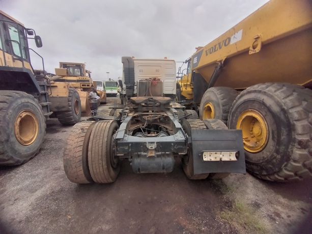 Camião Trator (Cavalo) VOLVO FM 440 (6x4)