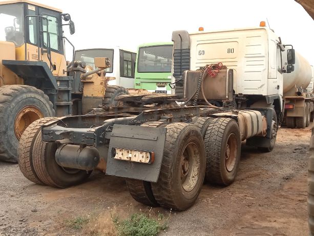 Camião Trator (Cavalo) VOLVO FM 440 (6x4)