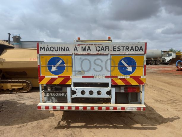 Camião de Pintura Volvo FL614