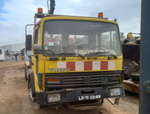 Camião de Pintura Volvo FL614
