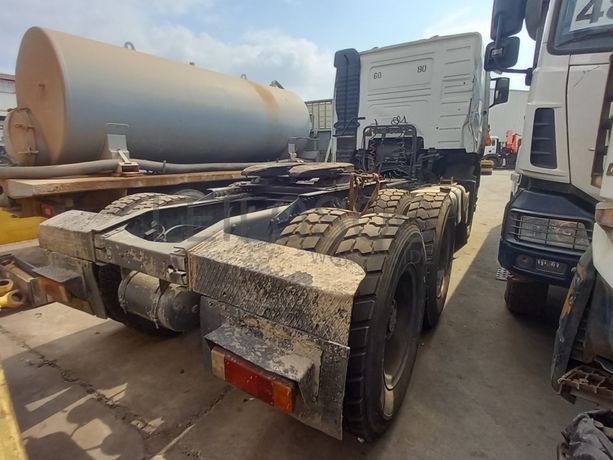 Camião Trator (Cavalo) VOLVO FH 12 420 (6X4)