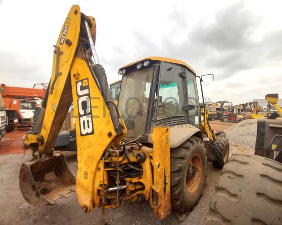 Retroescavadora JCB 3CX