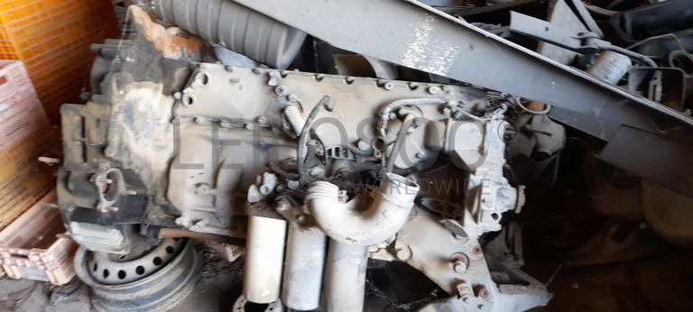 Caixa isotérmica · Vigas Metálicas · Diversos