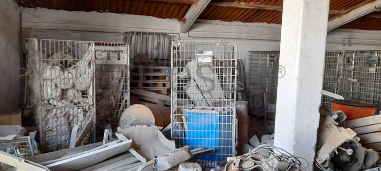 Caixa isotérmica · Vigas Metálicas · Diversos