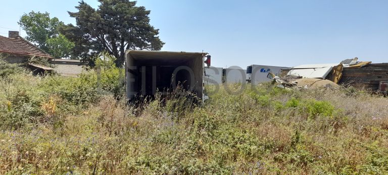 Caixa isotérmica · Vigas Metálicas · Diversos