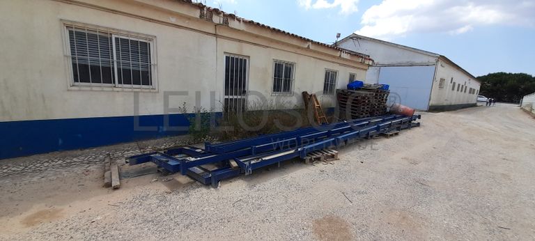 Caixa isotérmica · Vigas Metálicas · Diversos