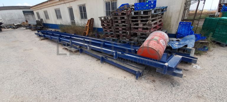 Caixa isotérmica · Vigas Metálicas · Diversos