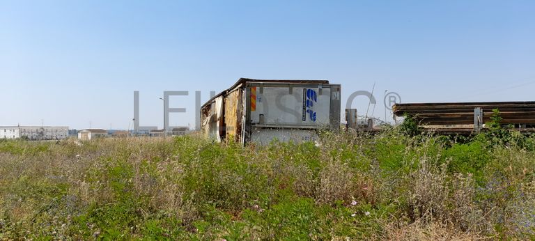 Caixa isotérmica · Vigas Metálicas · Diversos