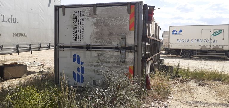 Caixa isotérmica · Vigas Metálicas · Diversos