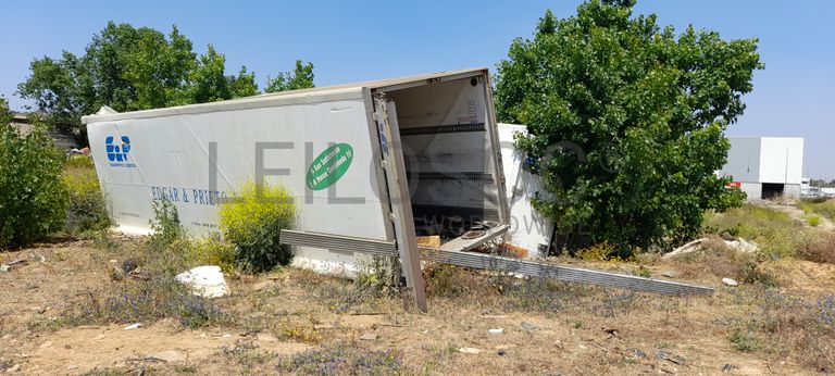 Caixa isotérmica · Vigas Metálicas · Diversos
