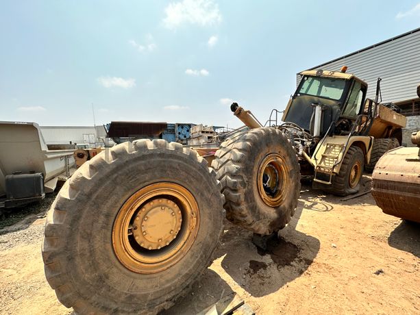 Dumper articulado (30T) Caterpillar 730