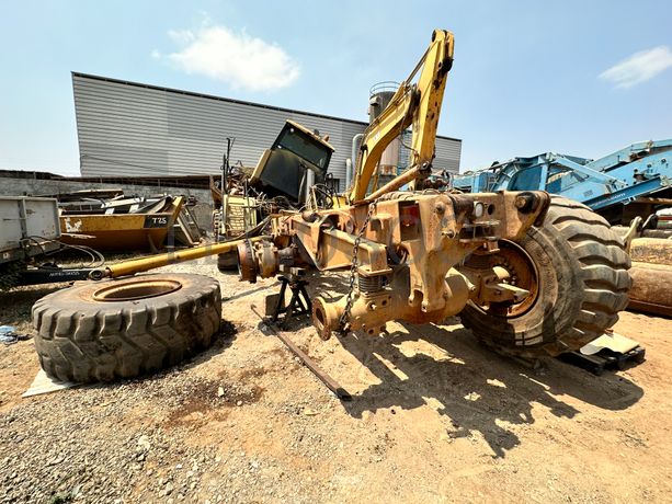 Dumper articulado (30T) Caterpillar 730