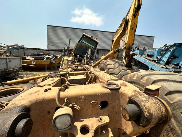 Dumper articulado (30T) Caterpillar 730