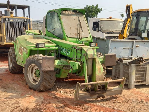 Multifunções carregador MERLO