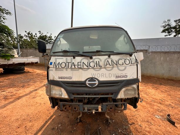 TOYOTA HINO 300 - Lote 88